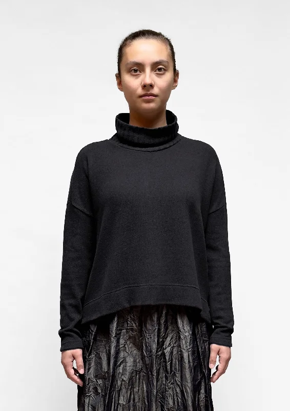 MAMA B - Cozy Hi Low Turtleneck Sweater in Black garde