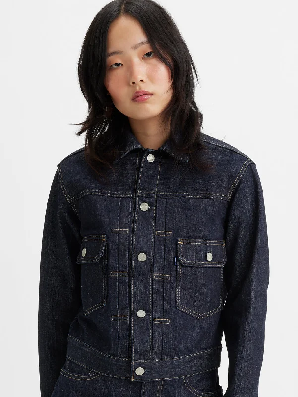 Women's Solid Spread Collar Denim Jacket